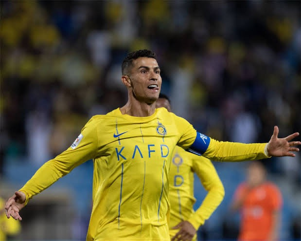 کیت اول 2024 النصر همراه با شورت وارداتی اورجینال