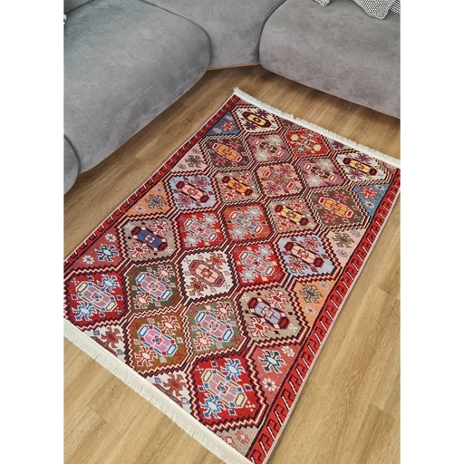 فرشینه مخمل ترک قشقایی طرح سنتی لاکی کد O159