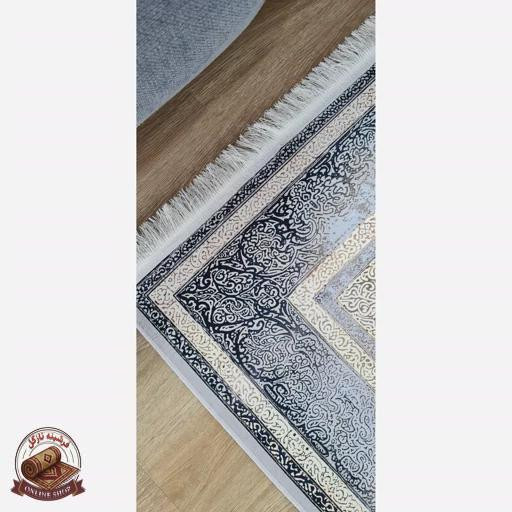 فرشینه طوسی مدرن جنس مخمل هازان تُرک استُپ دار (ضد سُر) کد u57