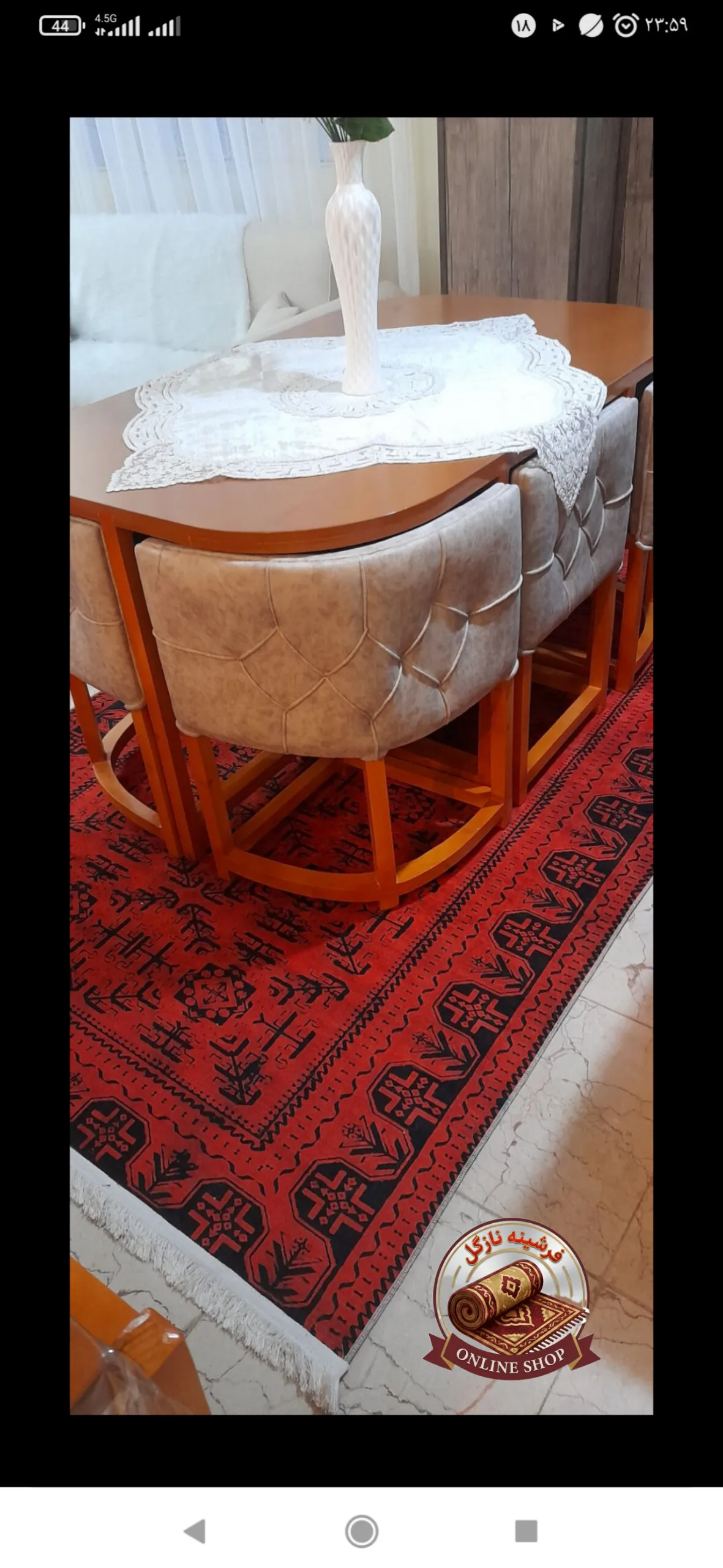 فرشینه قرمز مشکی u452 با طرح سنتی و هندسی، بافت مخملی مدرن استپدار، قابل سفارش در ابعاد دلخواه