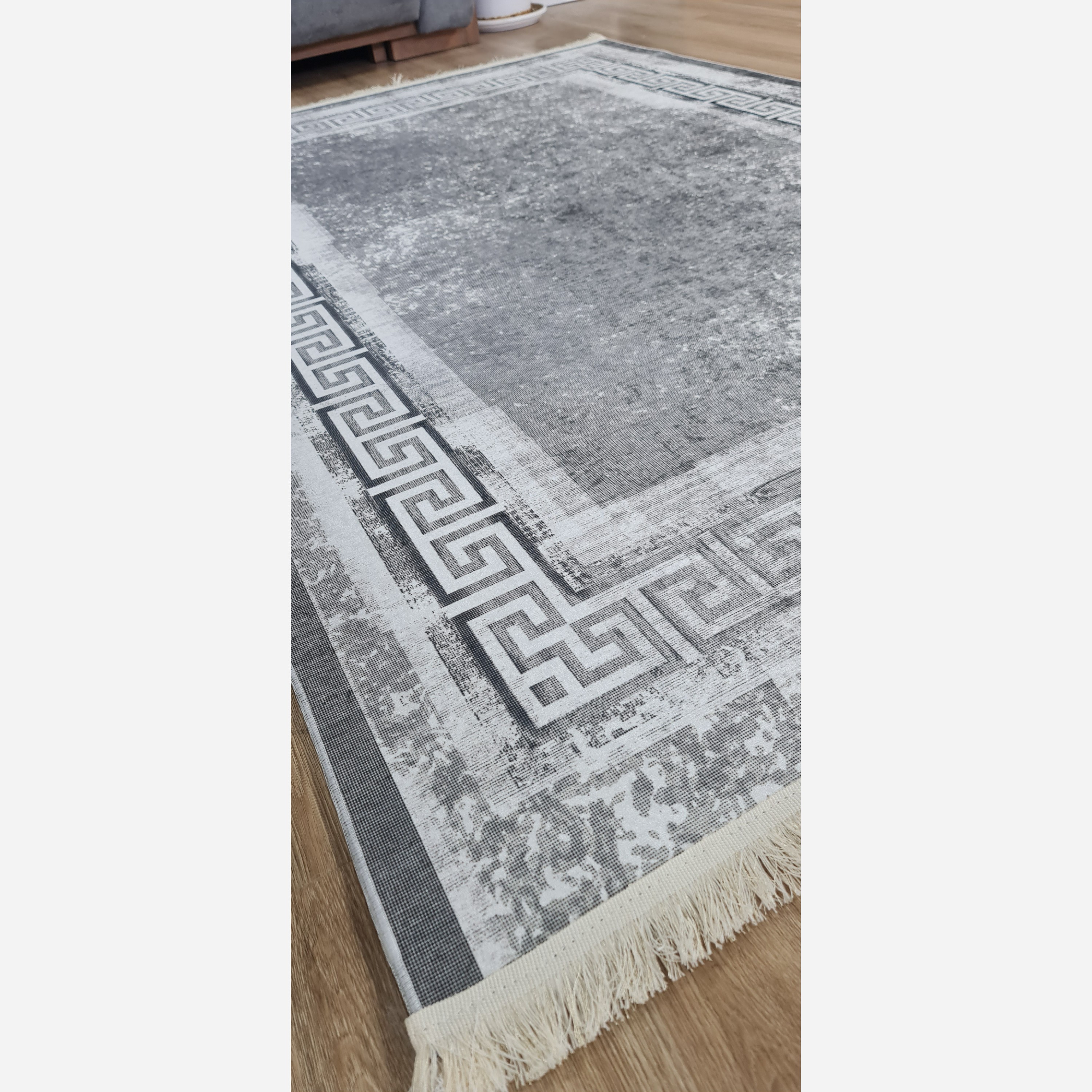 فرشینه خاکستری مدرن جنس مخمل تُرک تولید ابعاد دلخواه استُپ دار(پس کرایه)