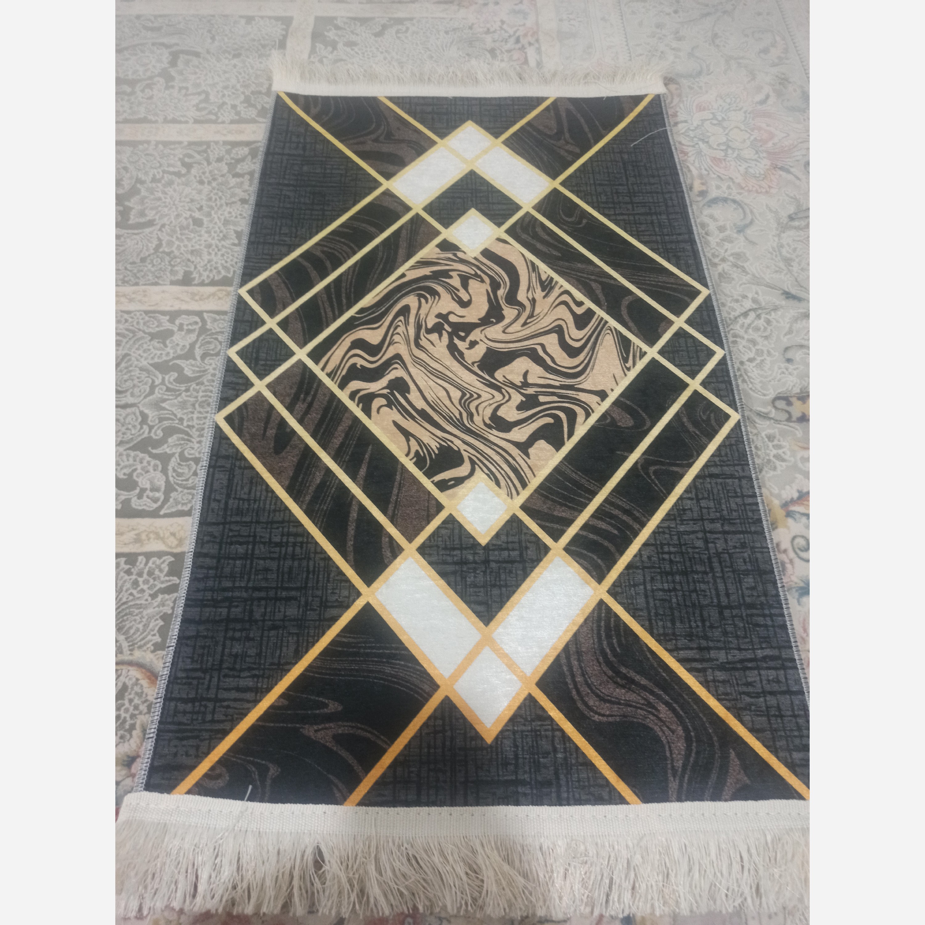 فرشینه مخمل مدرن استُپ دار (ابعاد سفارشی) (پس کرایه)