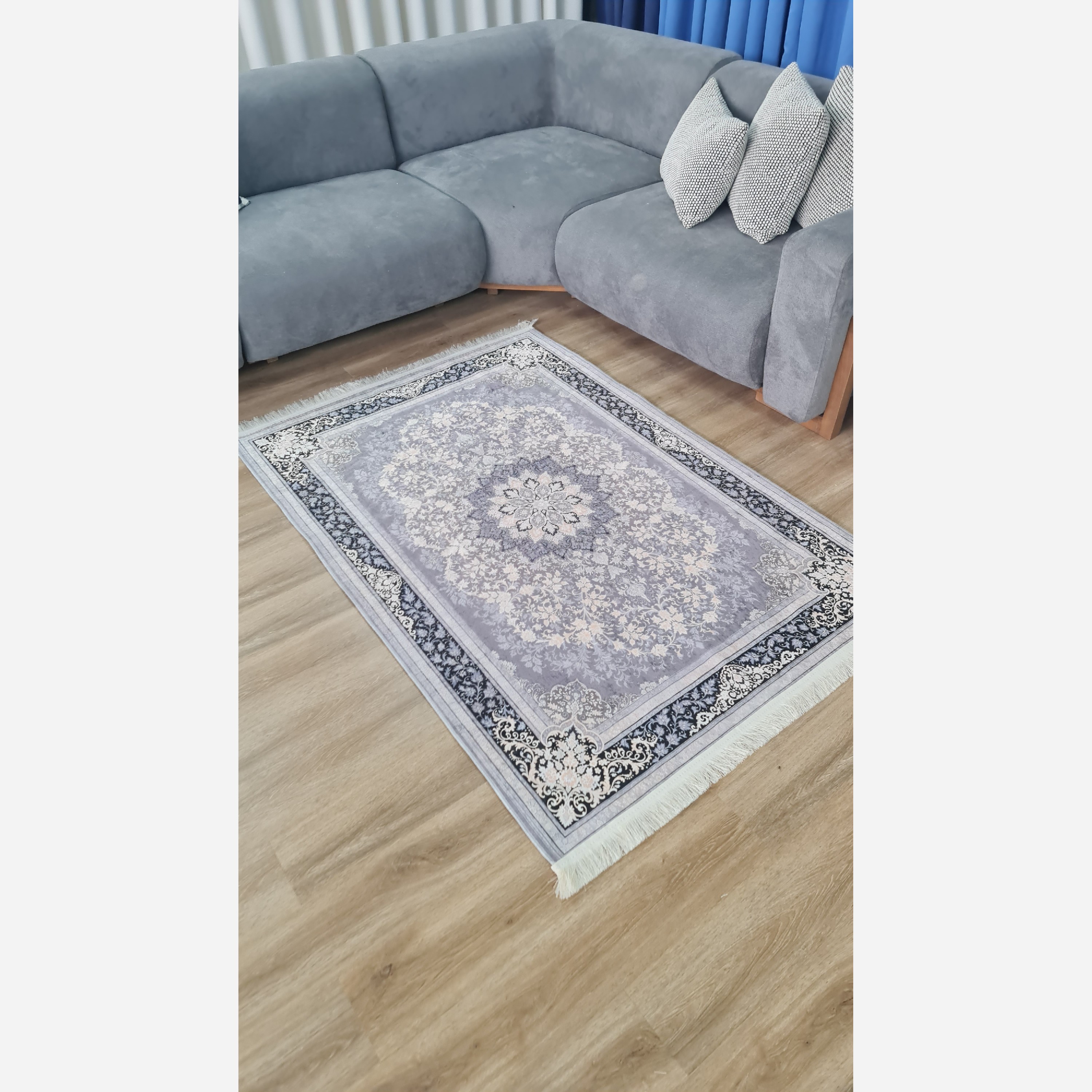 فرشینه طوسی مدرن جنس مخمل هازان تُرک استُپ دار(ابعاد سفارشی)ضد سُر(پس کرایه)