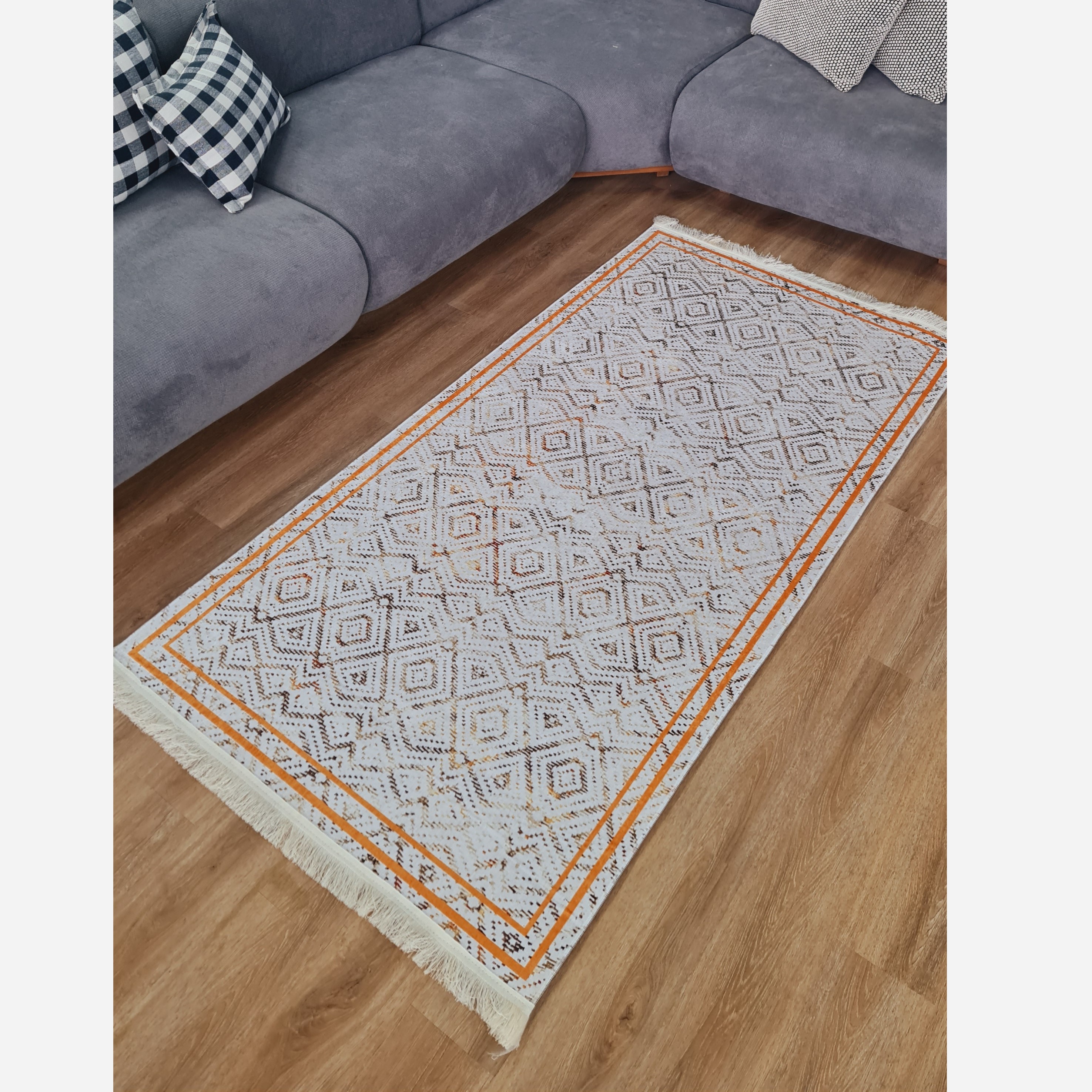 فرشینه کناره و راهرویی جنس مخمل طرح هندسی استُپ دار (پس کرایه)