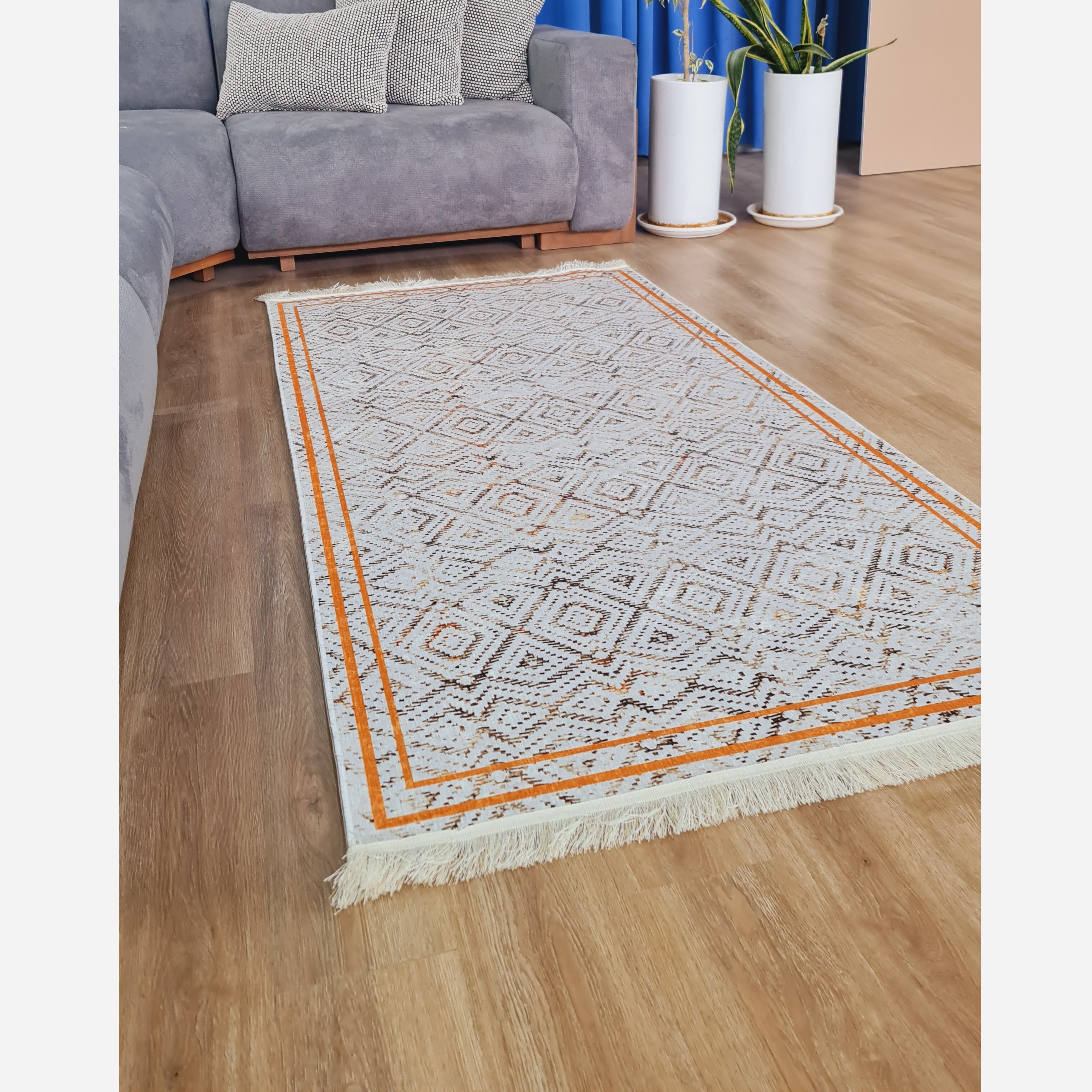 فرشینه کناره و راهرویی جنس مخمل طرح هندسی استُپ دار (پس کرایه)