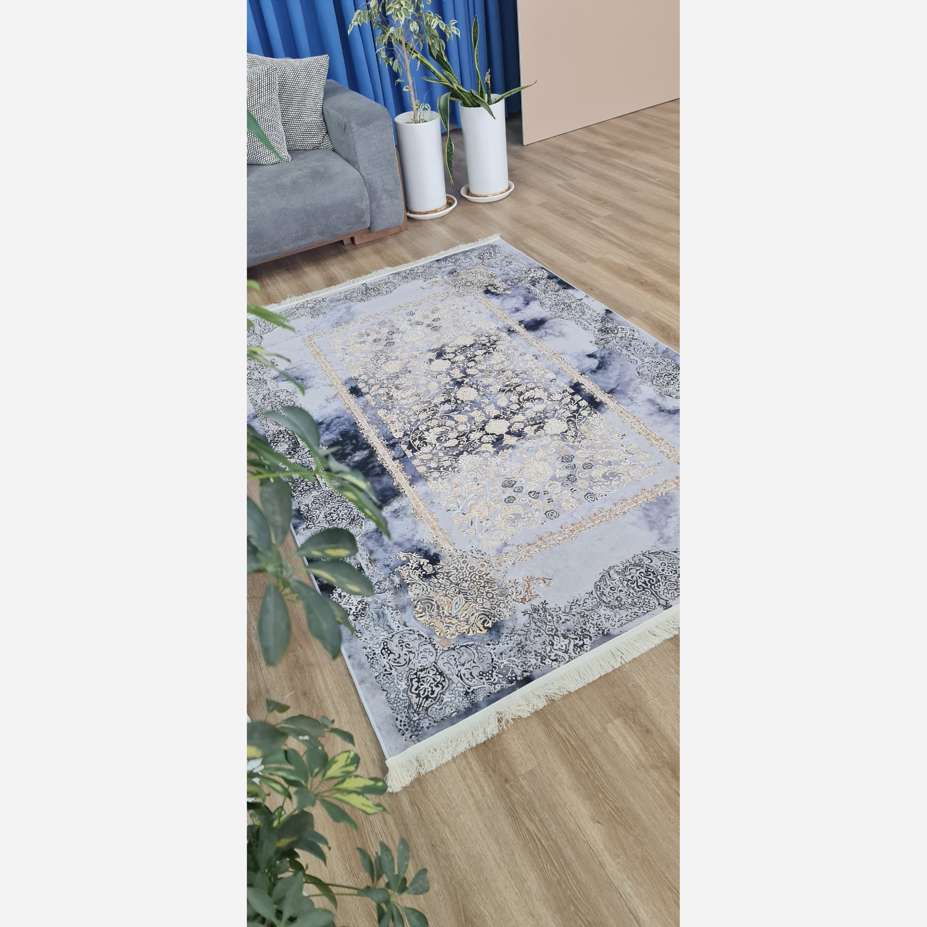 فرش طوسی سرمه ای مدرن جنس مخمل تُرک استُپ دار ابعاد دلخواه (پس کرایه)