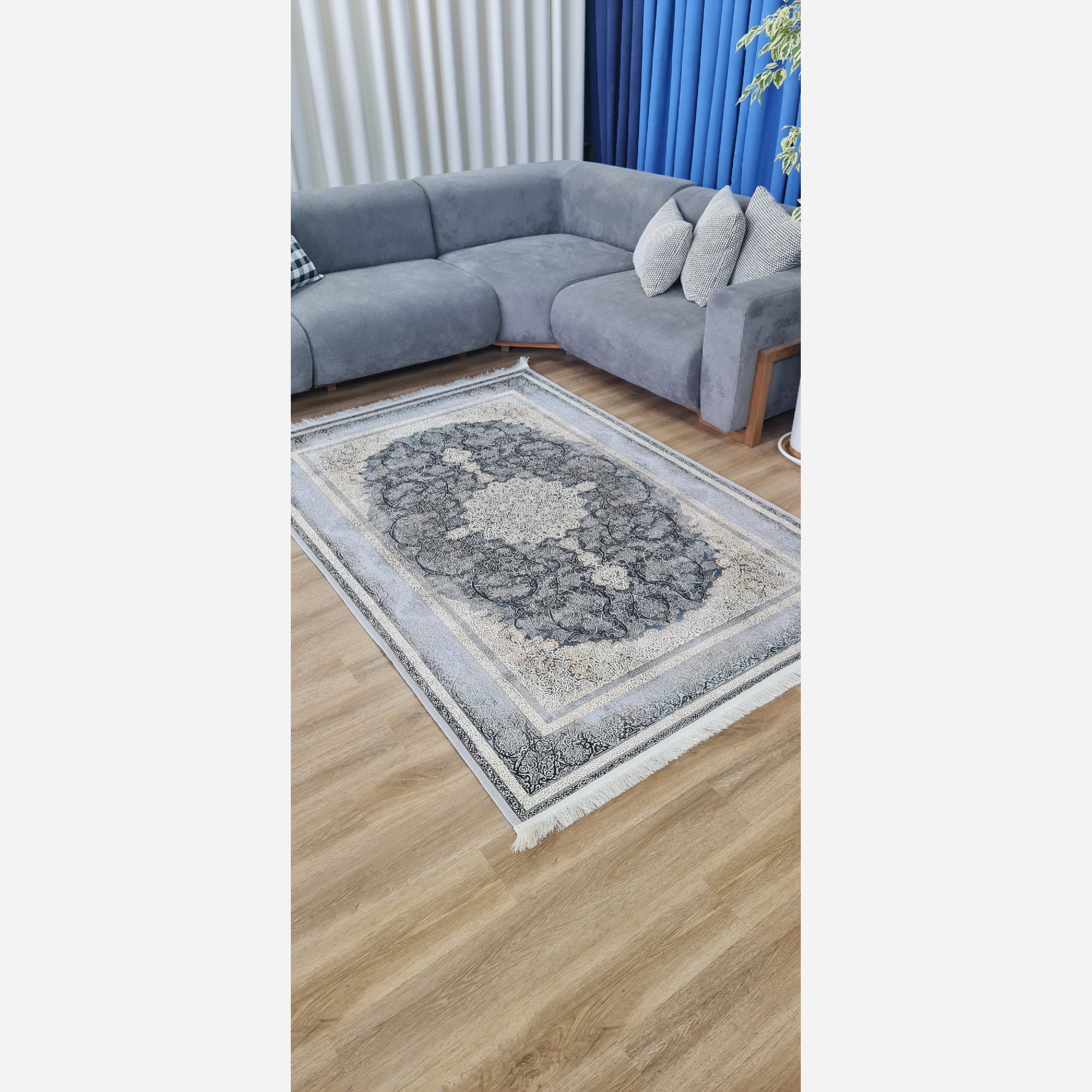 فرش طوسی مدرن جنس مخمل هازان تُرک استُپ دار (ضد سُر) (پس کرایه)