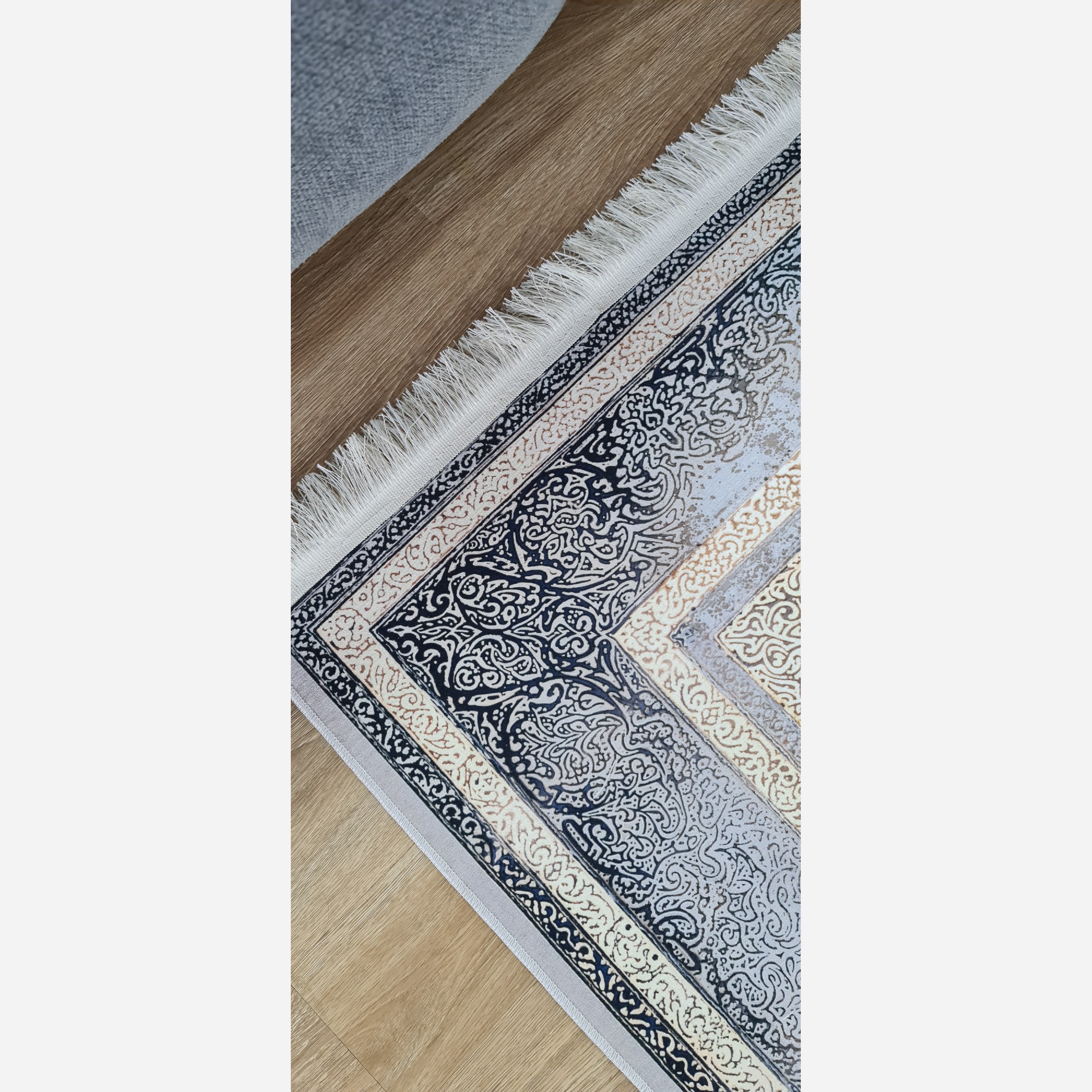 فرش طوسی مدرن جنس مخمل هازان تُرک استُپ دار (ضد سُر) (پس کرایه)