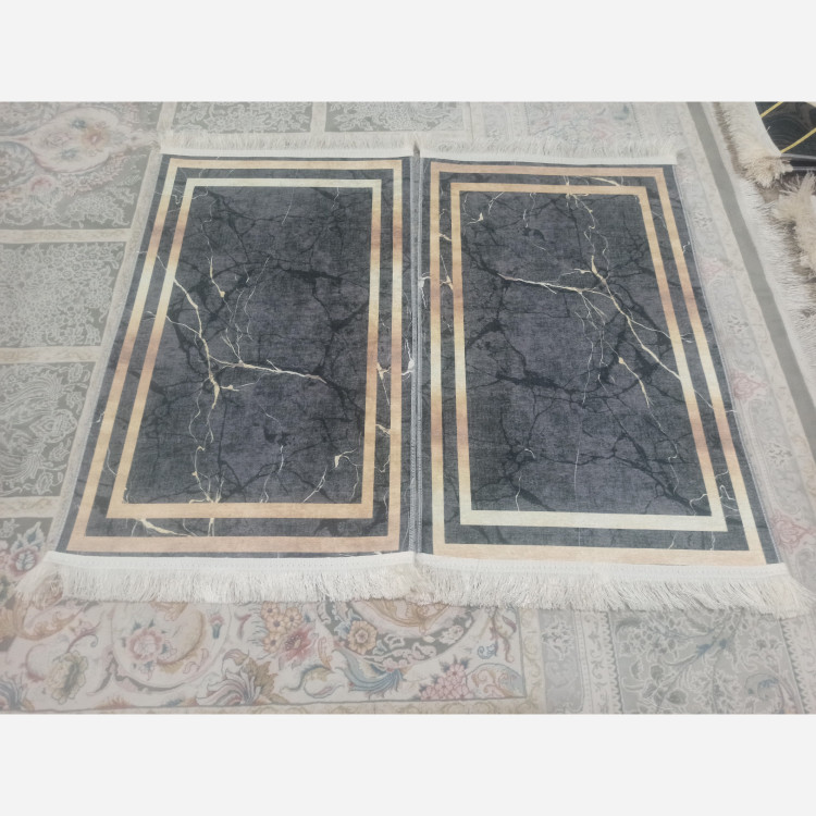 فرش مشکی طلایی مخمل مدرن طرح سنگ h410 استُپ دار(ابعاد دلخواه)(پس کرایه)