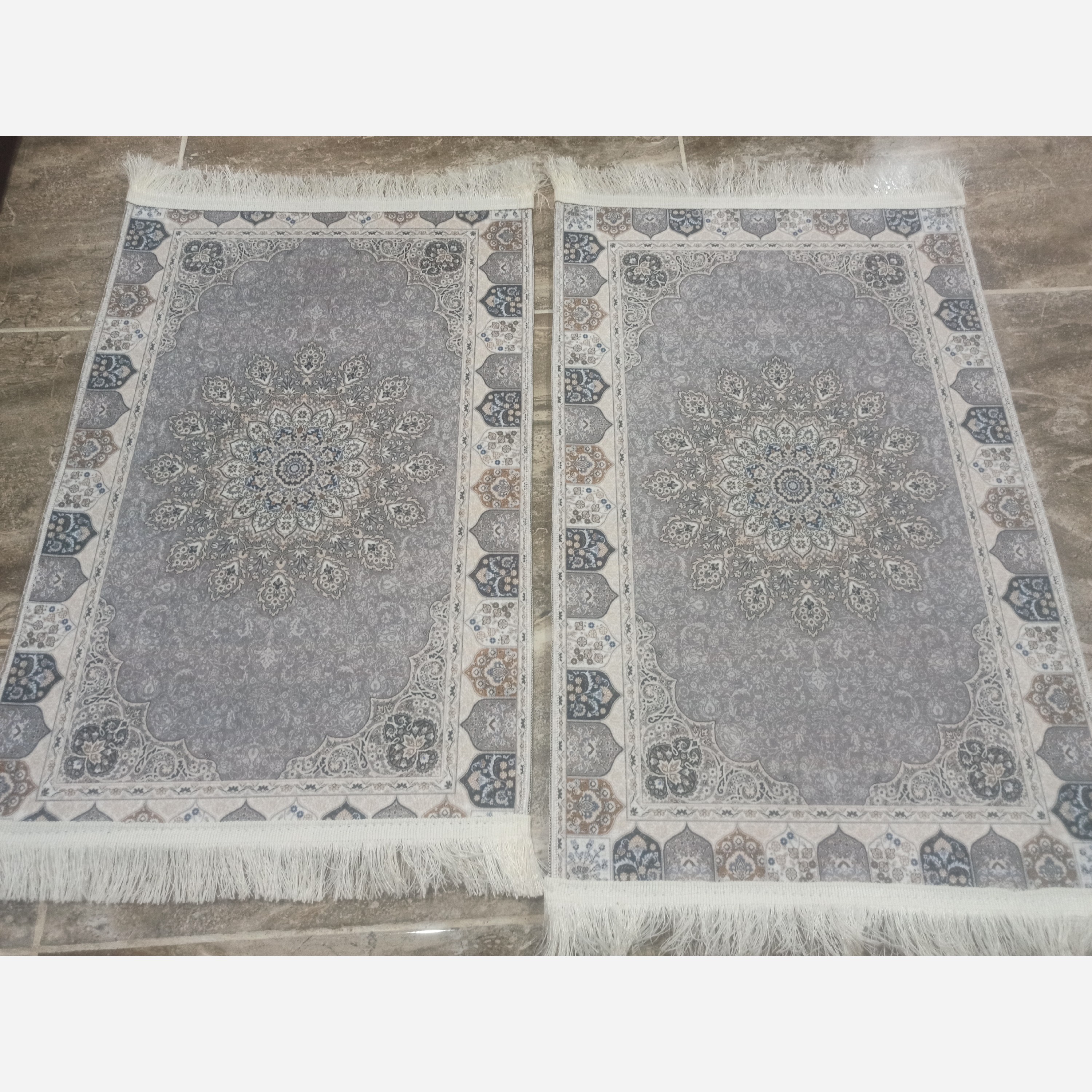 فرشینه مخمل راهرویی رویه مخمل زیره استُپ دار (پس کرایه)