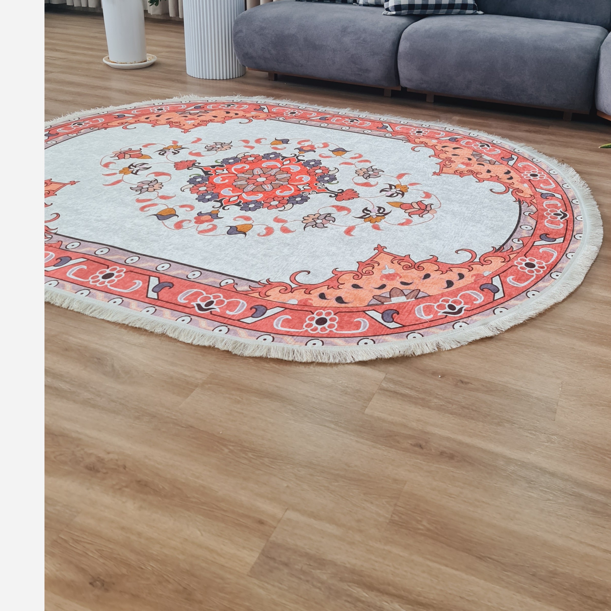 فرشینه بیضی مخمل سفارشی استُپ دار b104 (اصلا سُر نمیخوره) (پس کرایه)