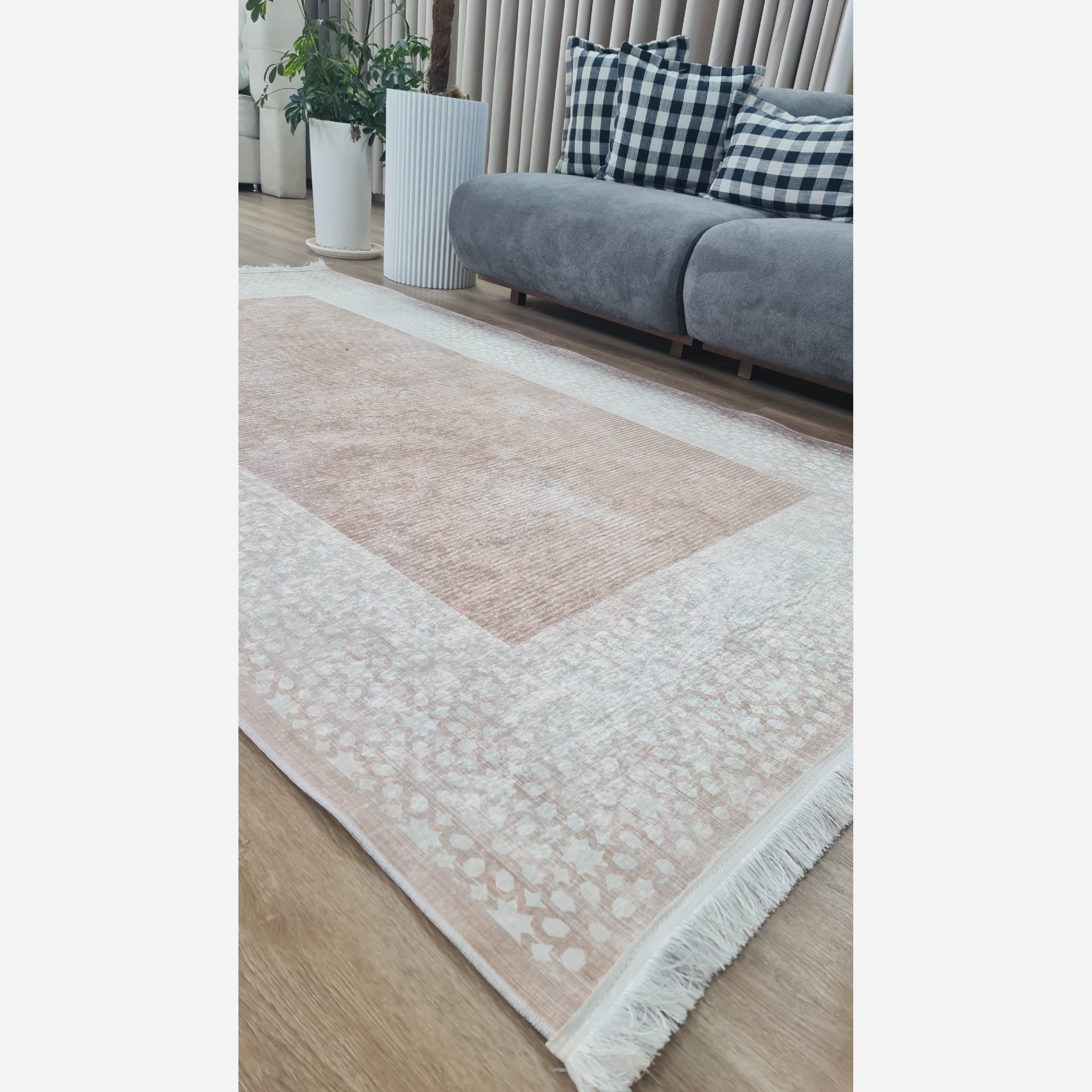 فرش مدرن استُپ دار (اصلا لیز نمیخوره) رویه مخمل هازان ترک (پس کرایه)