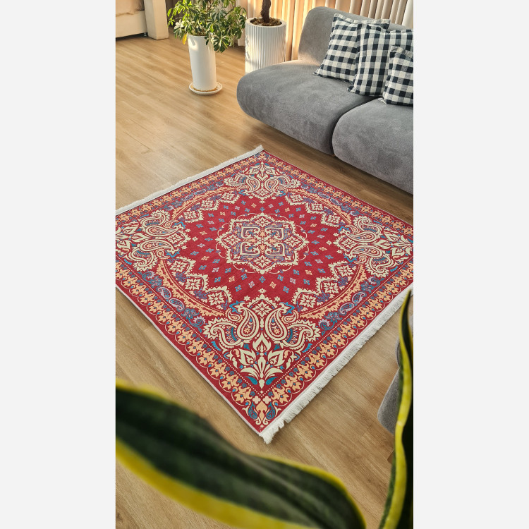 فرشینه مخمل مربعی استُپ دار ( اصلا سُر نمیخوره ) q117 (پس کرایه)