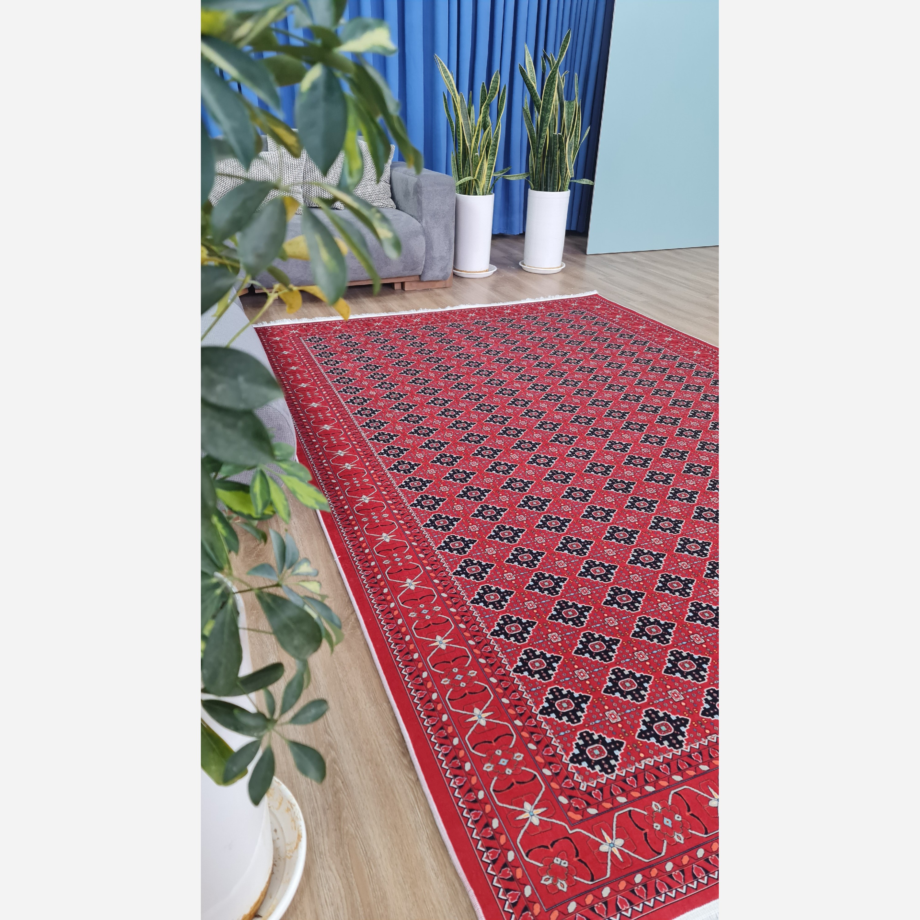 فرش مخمل طرح لاکی استُپ دار (اصلا لیز نمیخوره) a122 (پس کرایه)