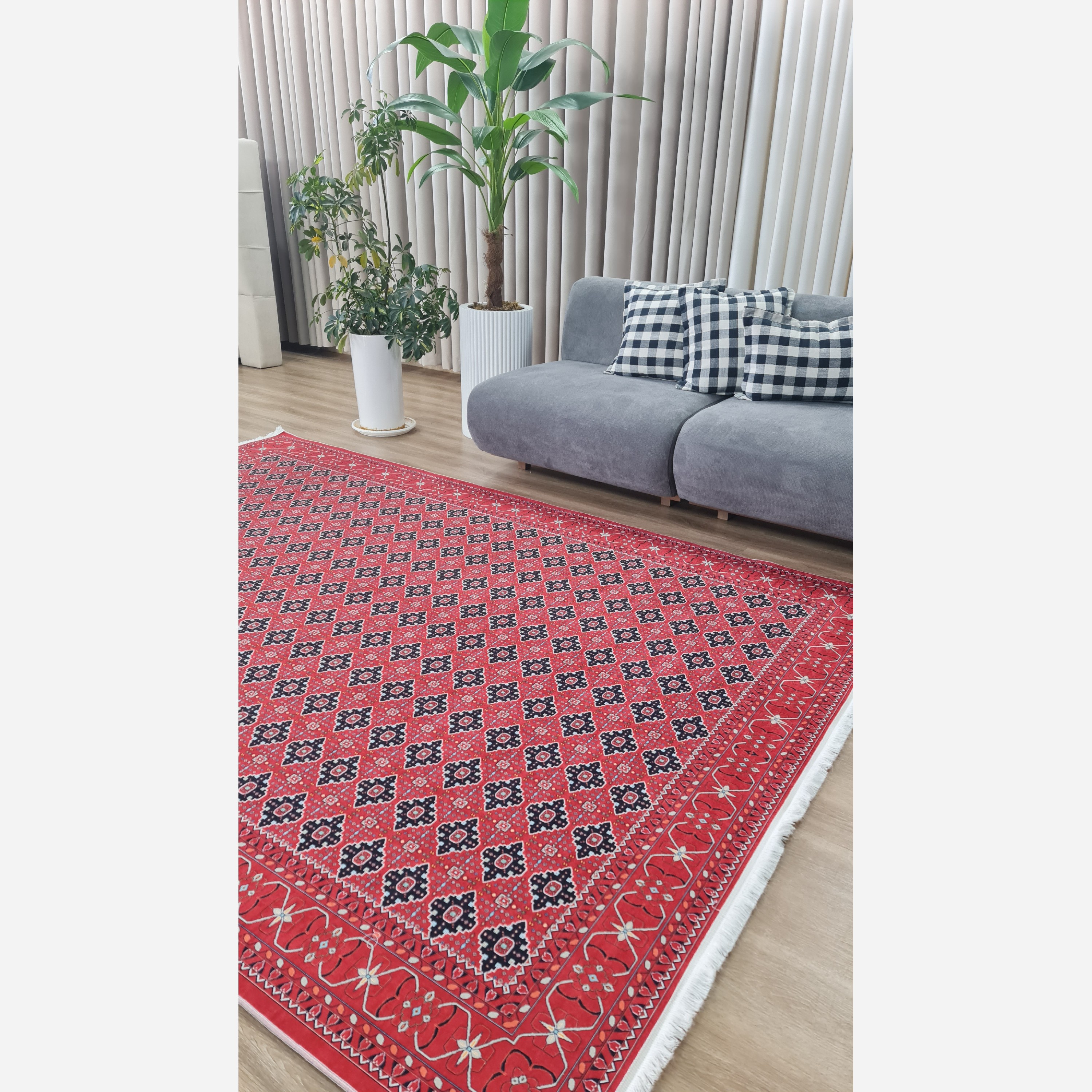 فرش مخمل طرح لاکی استُپ دار (اصلا لیز نمیخوره) a122 (پس کرایه)