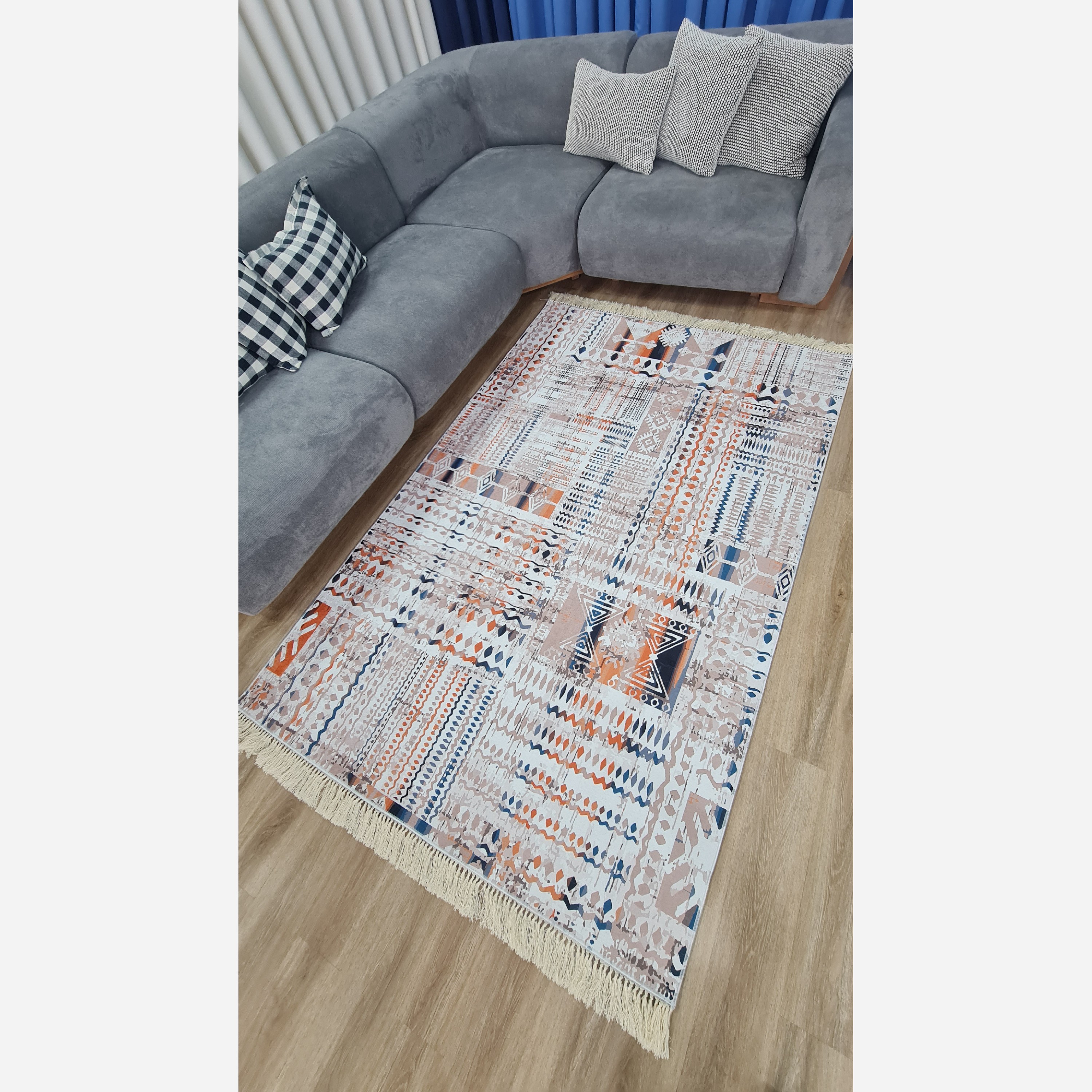 فرشینه فانتزی مدرن با رویه مخمل هازام ترک (پس کرایه)
