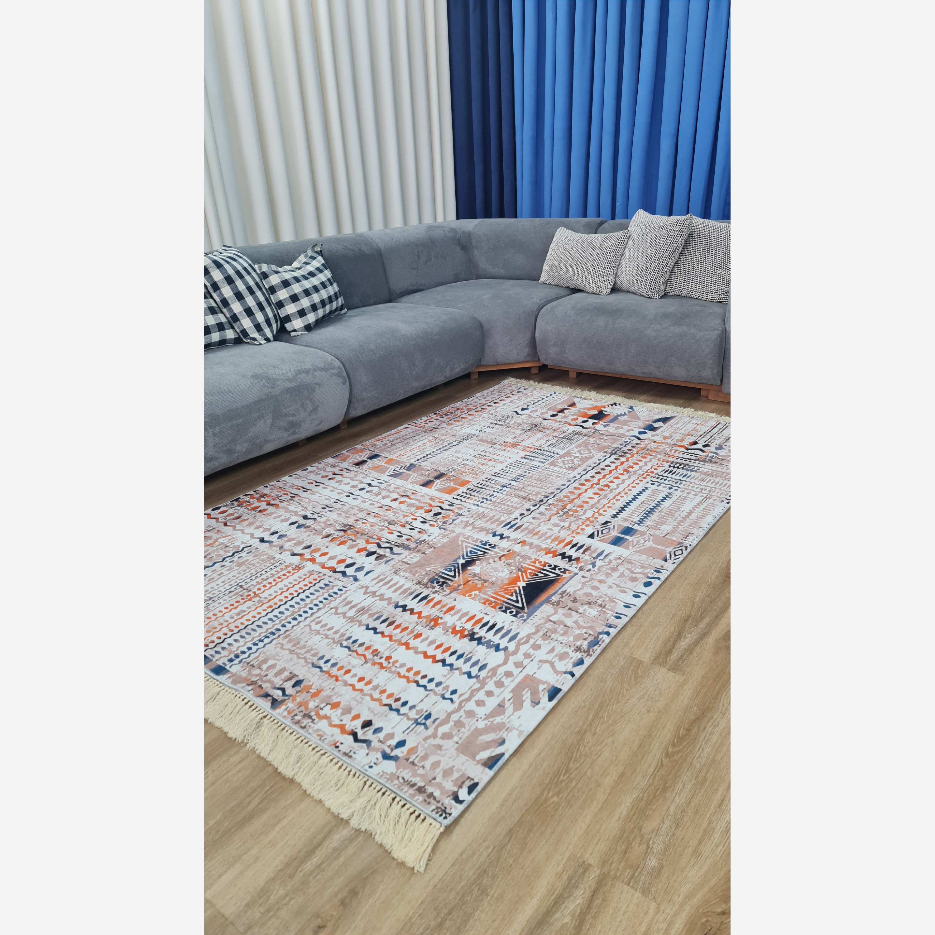 فرشینه فانتزی مدرن با رویه مخمل هازام ترک (پس کرایه)