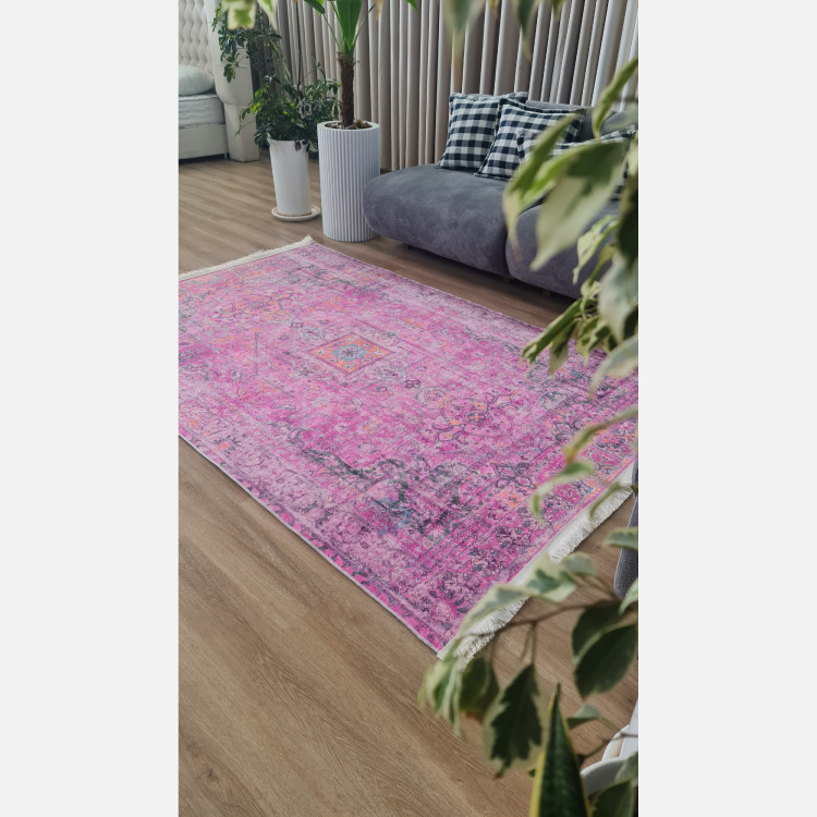 فرشینه صورتی جنس رویه مخمل هازان تُرک زیره استُپ دار (پس کرایه)