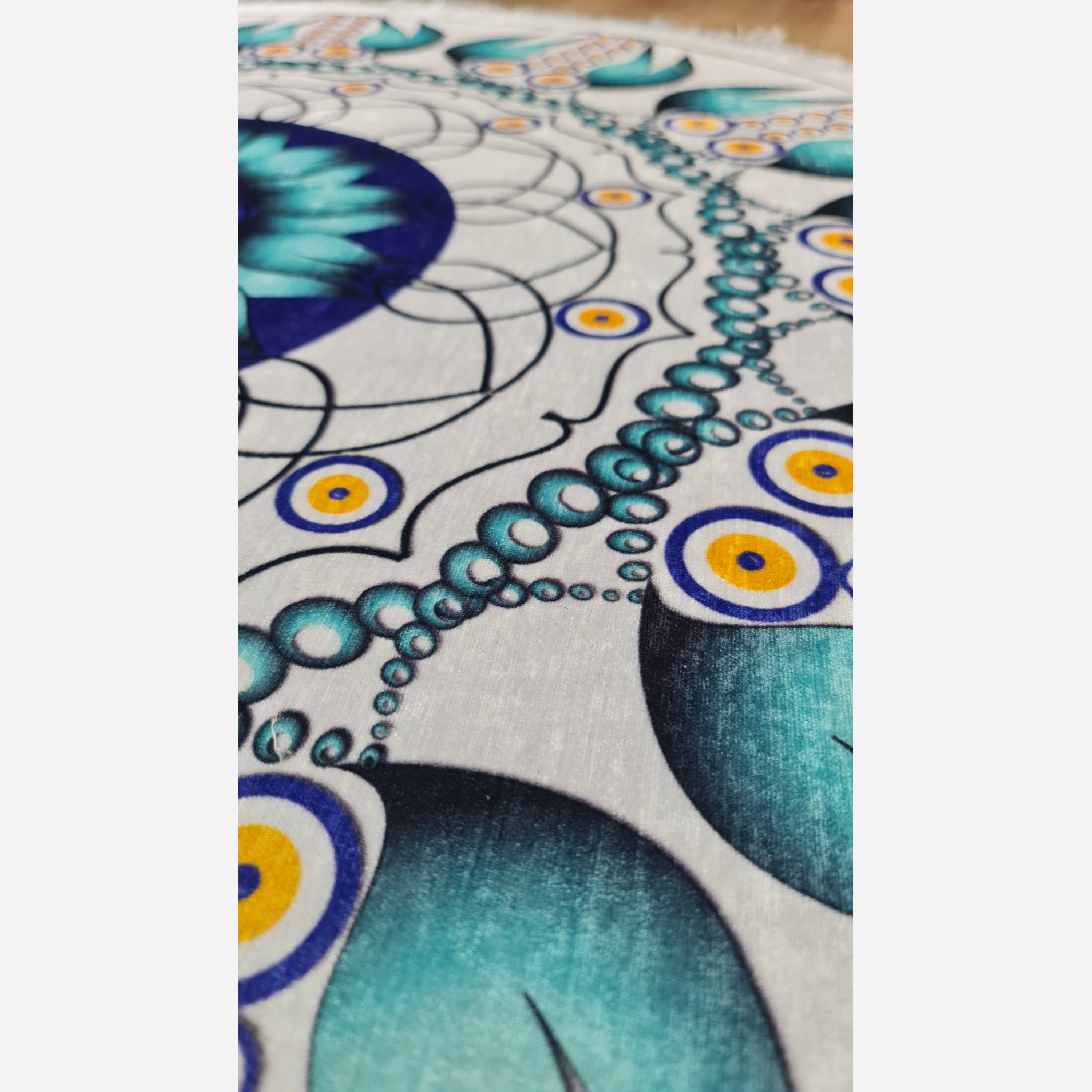 فرش مدرن دایره ای با رویه مخمل هازان d135 (پس کرایه)