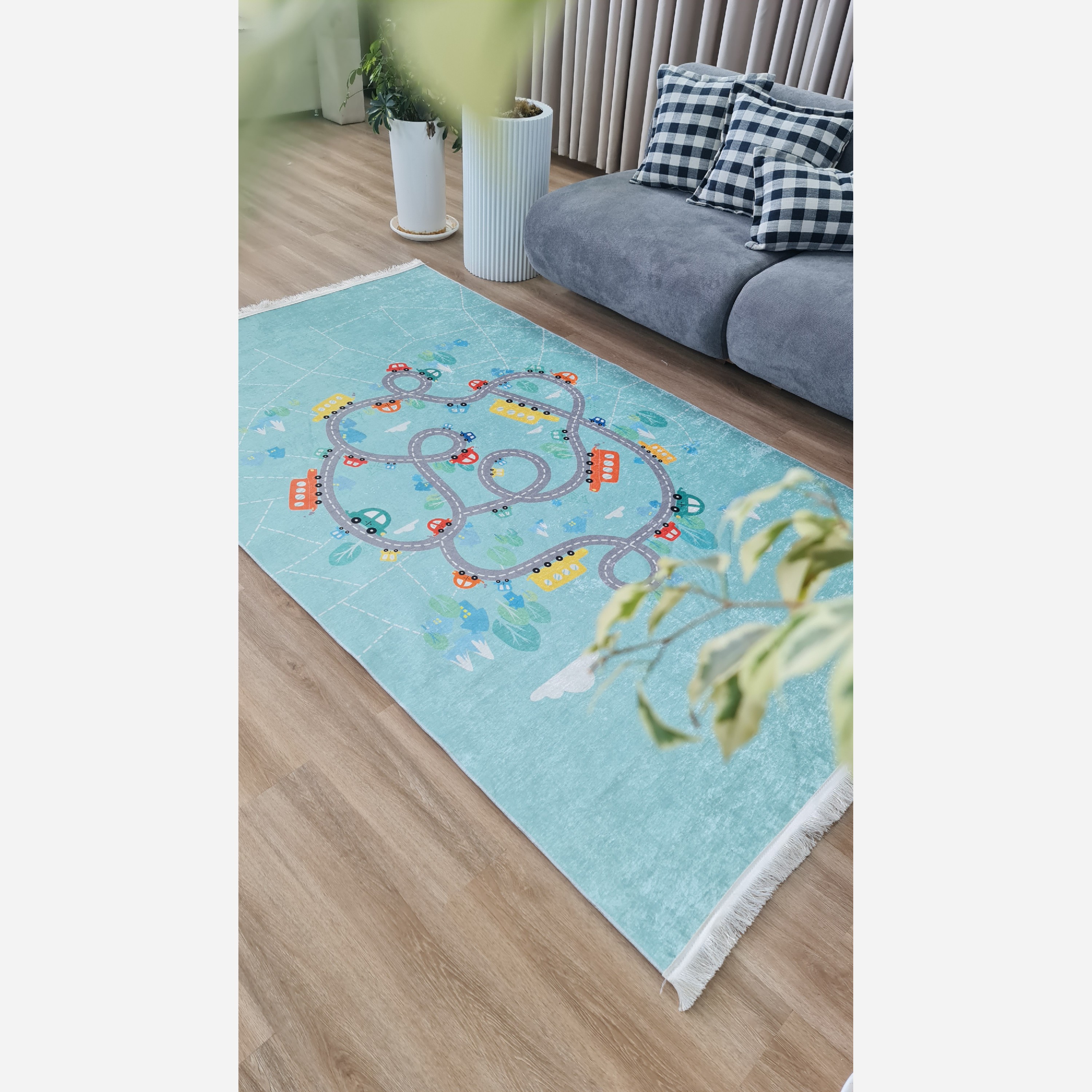 فرش اتاق کودک جنس رویه مخمل هازان تُرک(ضد حساسیت) (پس کرایه)