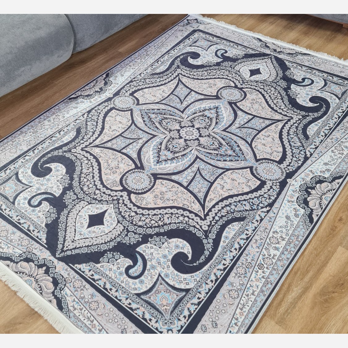 فرشینه طوسی مدرن جلوه ای خاص مخمل هازان تُرک (پس کرایه)