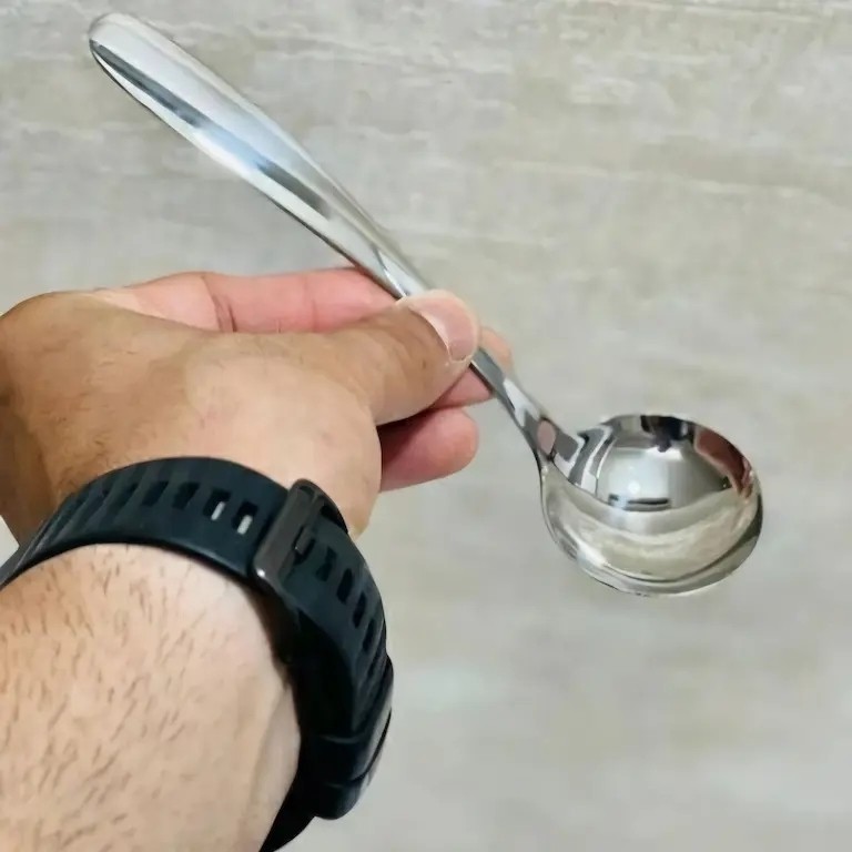 قاشق خورشت استیل تکی برند یونیک آهنربا نگیر