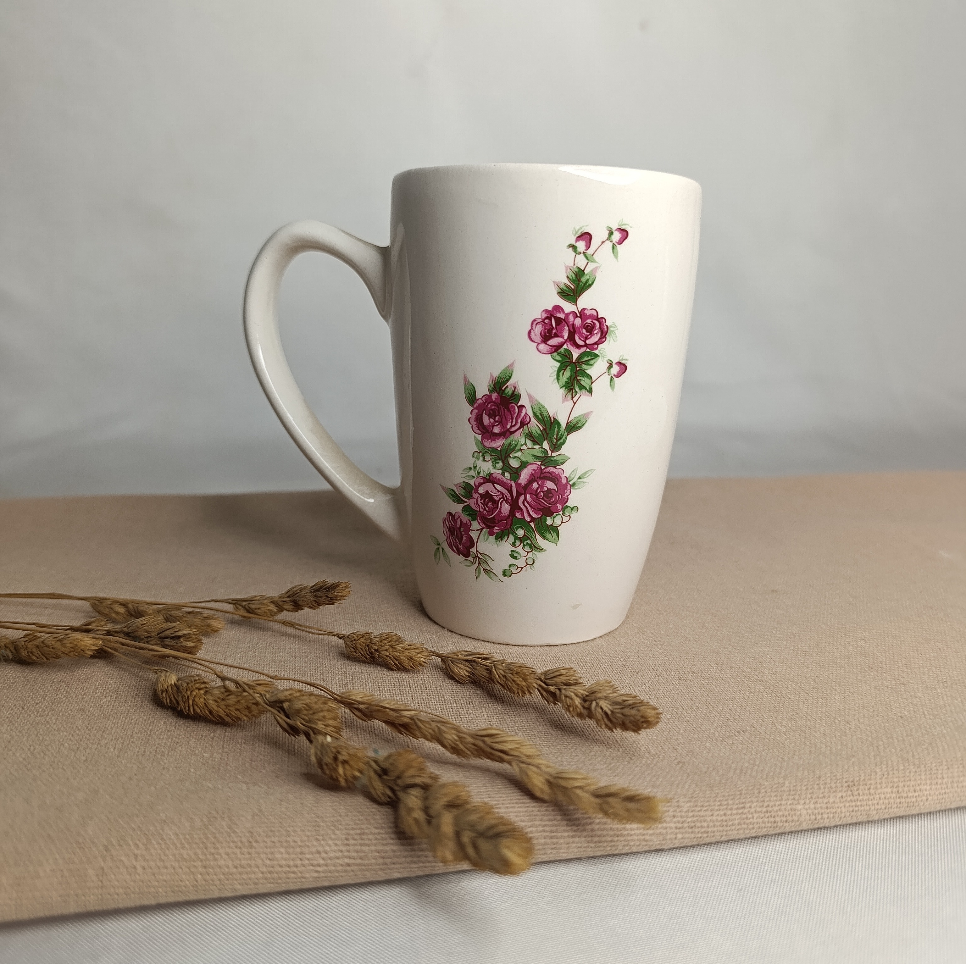 ماگ سرامیکی مدل گل سرخی ماگ سرامیکی خاص بلند