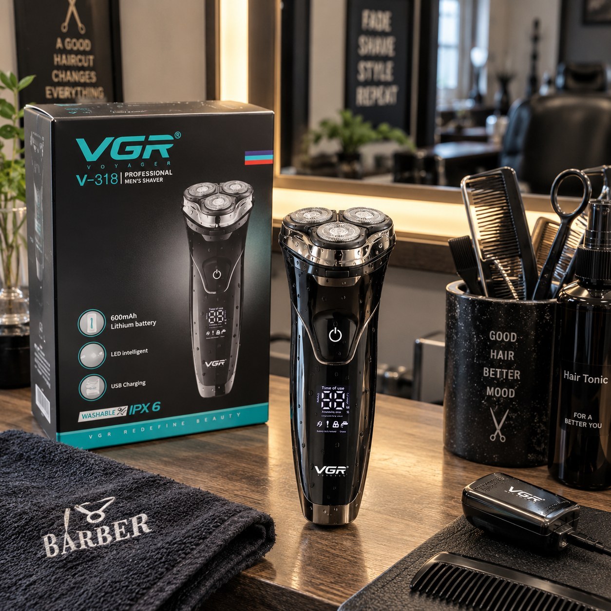 ماشین اصلاح صورت و ریش تراش وی جی آر مدل VGR V-318 سه تیغه چرخشی شارژی USB ضدآب IPX6 با نمایشگر LED و باتری 600 میلیآمپ