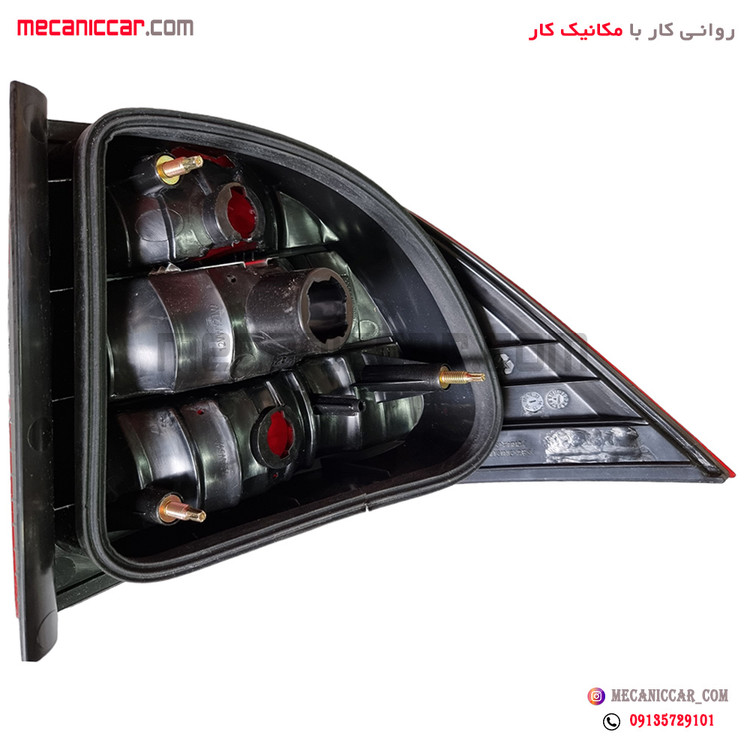چراغ خطر عقب چپ روی گلگیر سمند SE بدون لامپ و دسته سیم جمع ساز