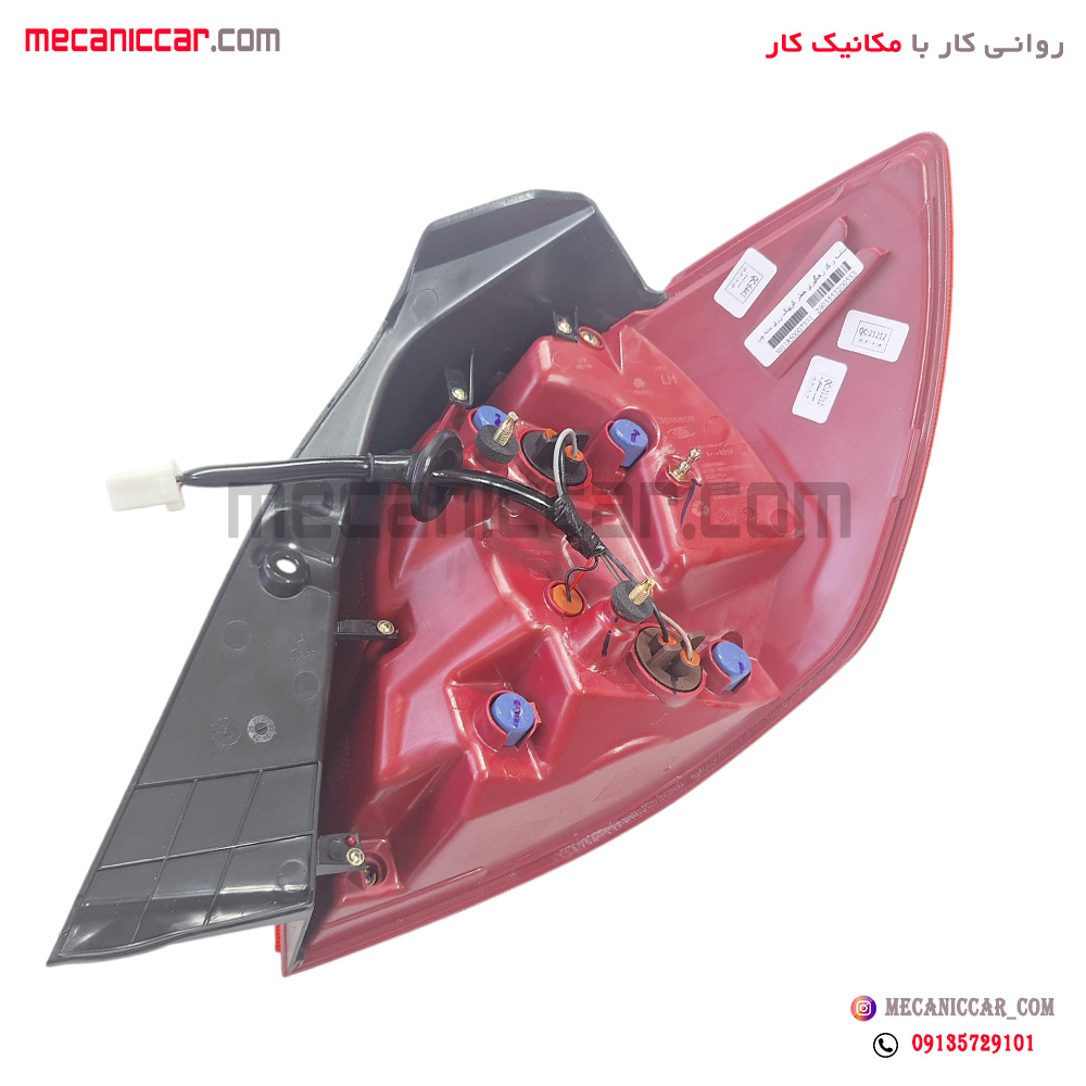 چراغ خطر روی گلگیر چپ کوئیک کروز