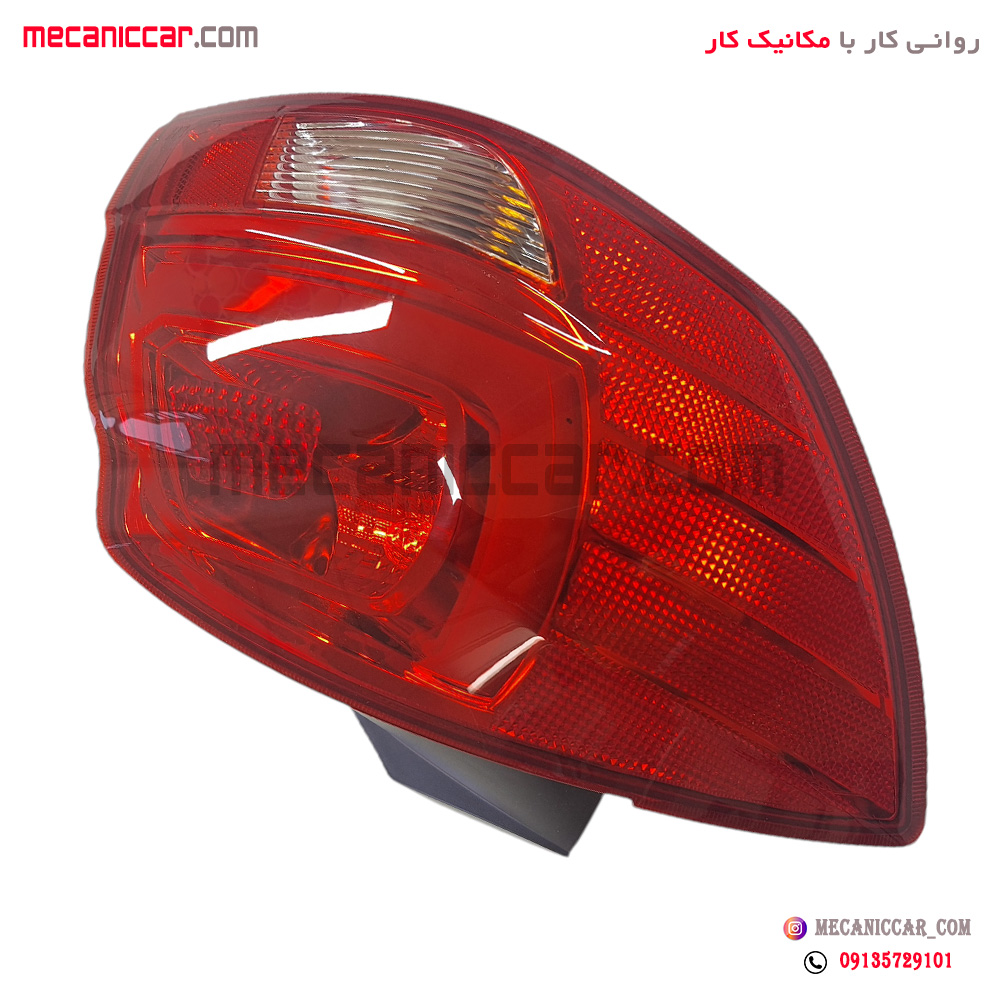 چراغ خطر روی گلگیر چپ کوئیک کروز