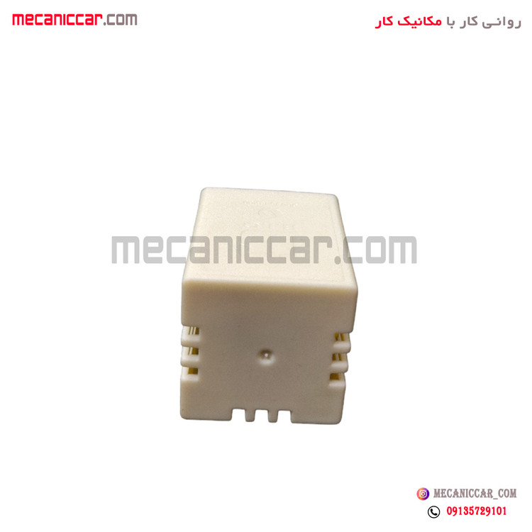 رله هشدار دهنده پشت امپر سفید پژو 405 و پارس الما