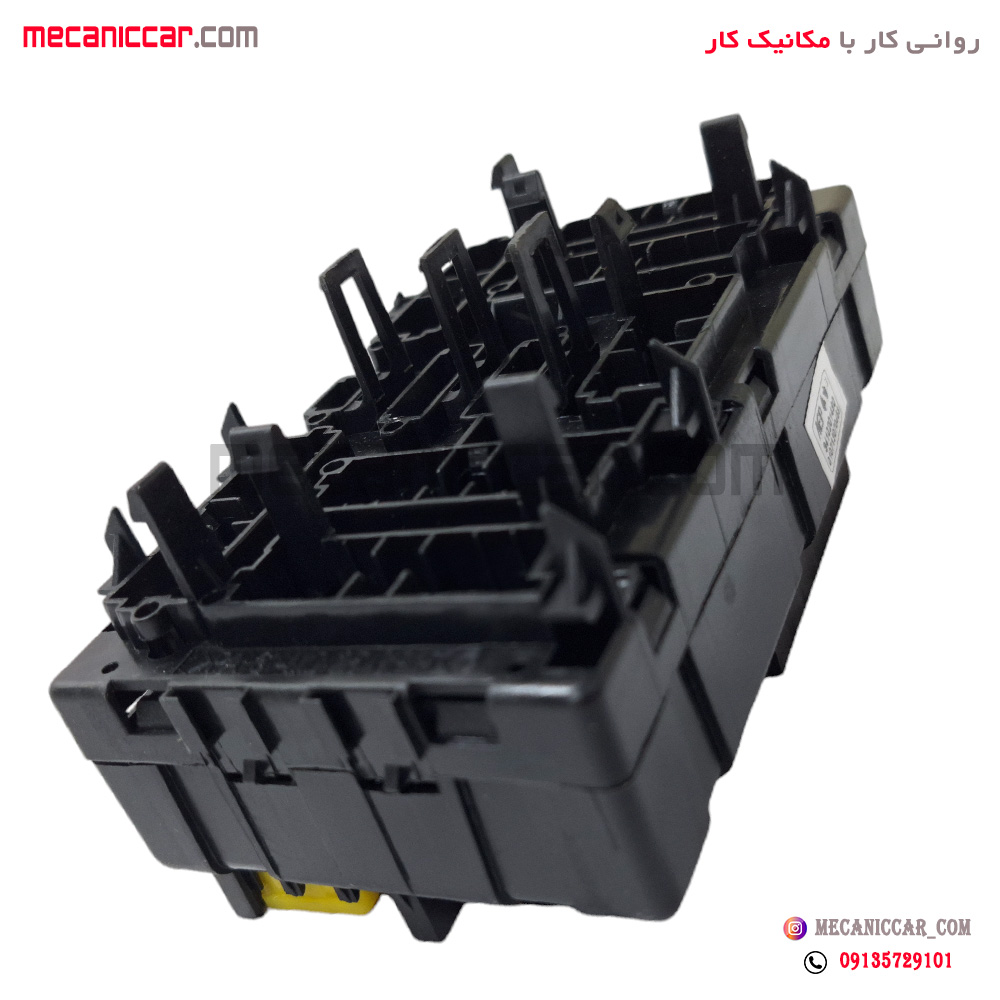جعبه فیوز زیر داشبورد داخل اتاق 405 و پارس دناکو